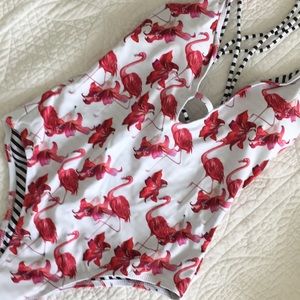 NEVER WORN - Cupshe Flamingo One-piece